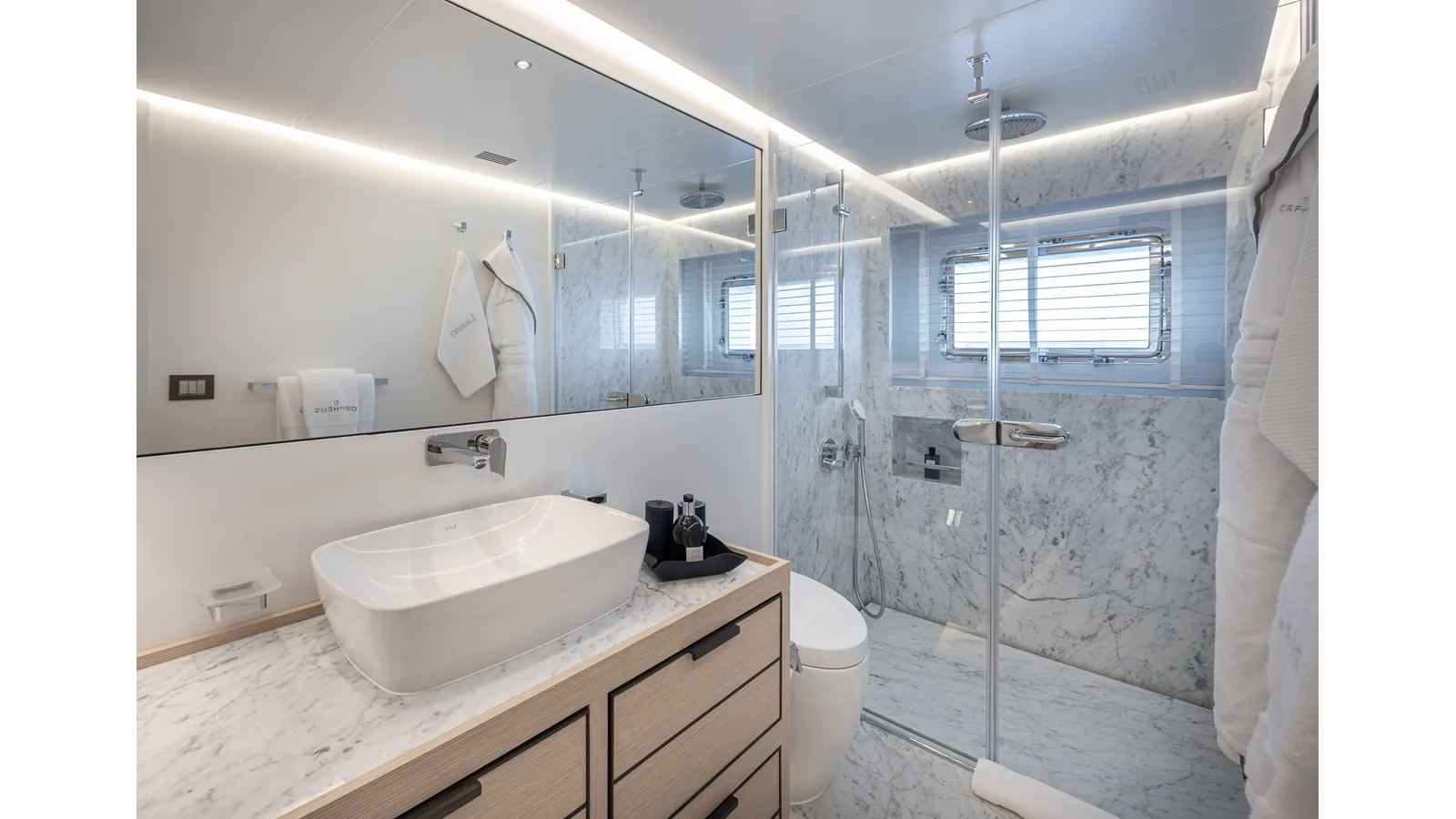 NUMARINE 37XP-21 121 yacht sale