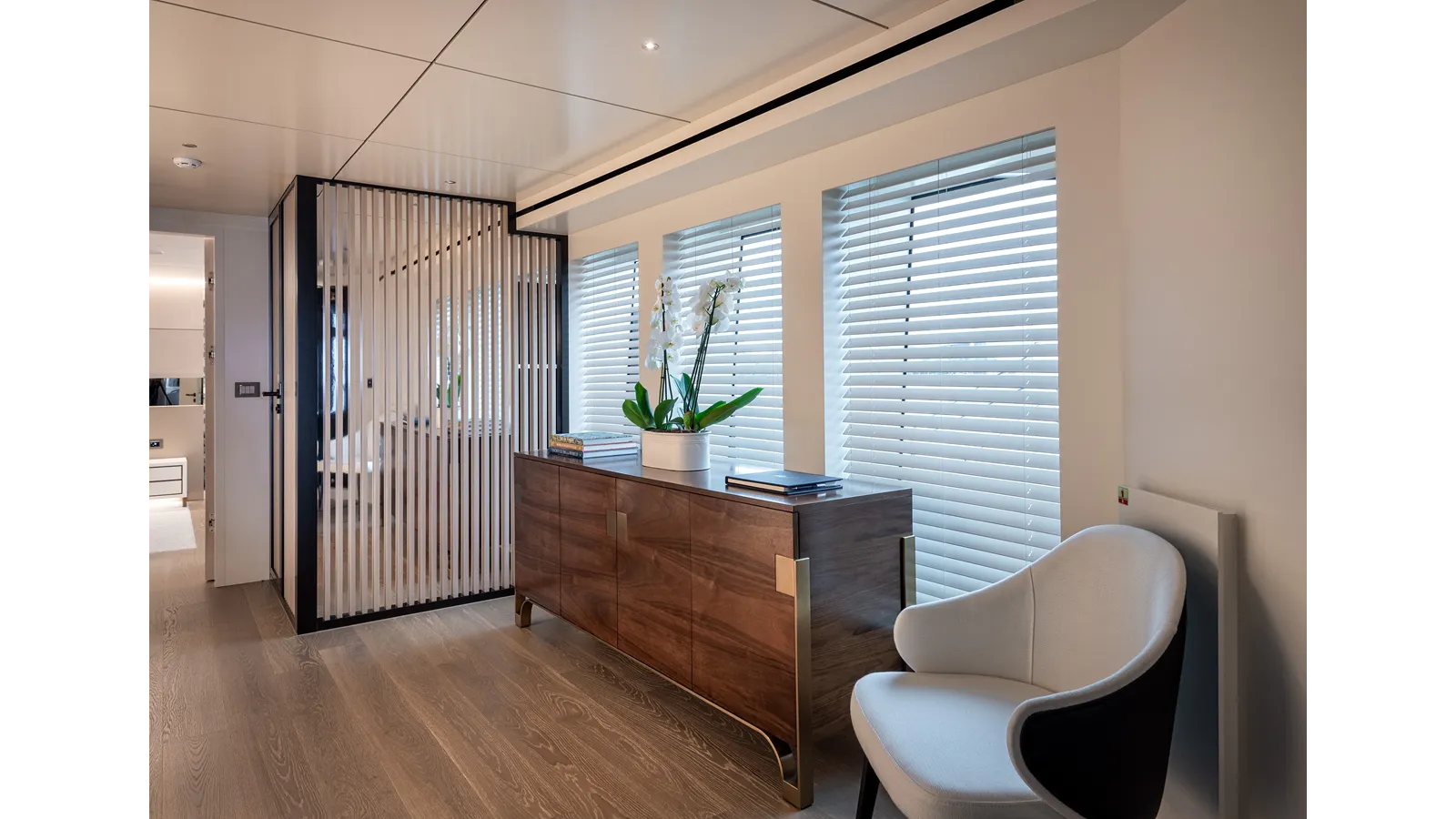 Buy a NUMARINE 37XP-21 2027 at Shestakov Yacht Sales