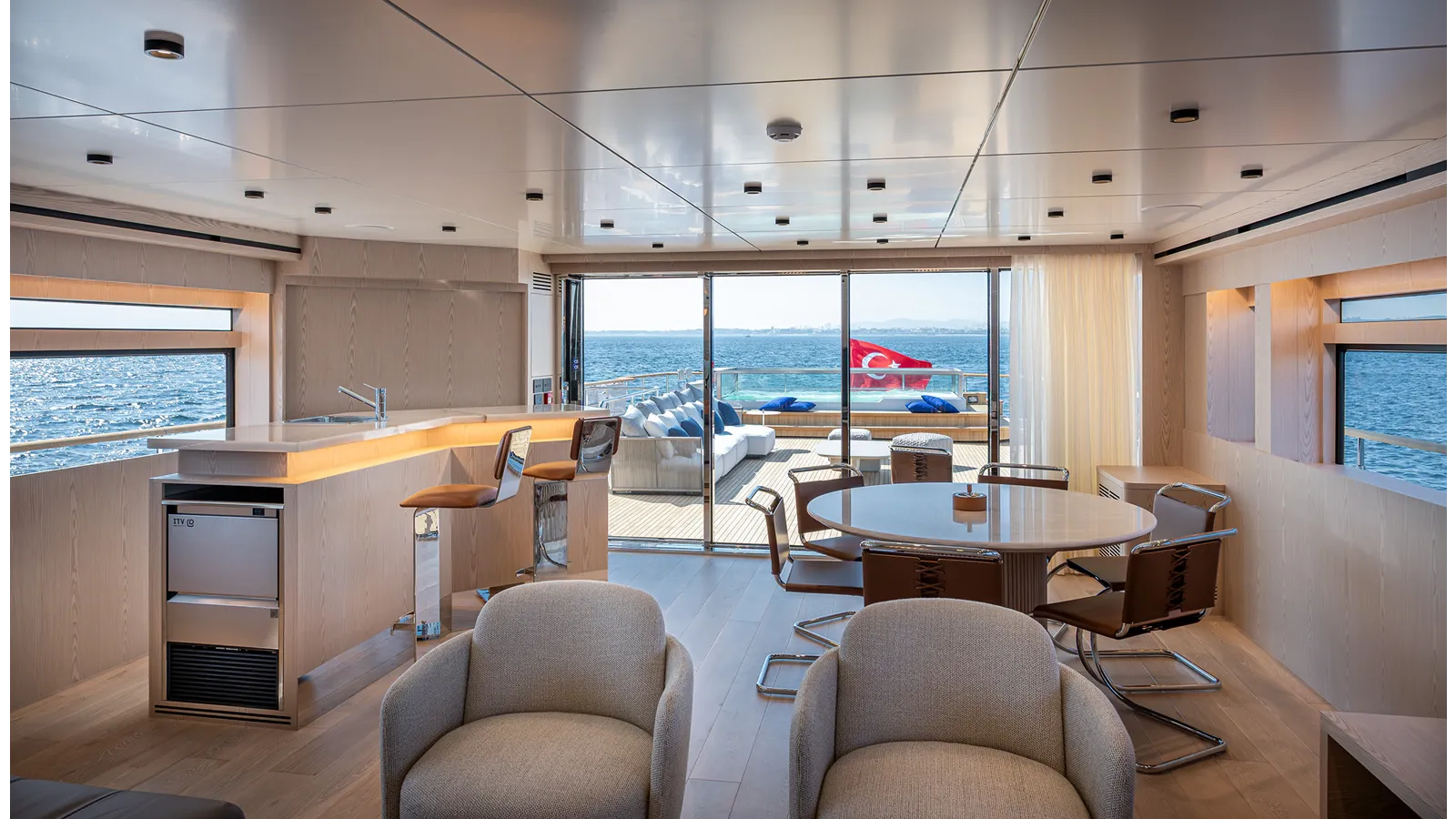 Buy a NUMARINE 40MXP 131 at Shestakov Yacht Sales