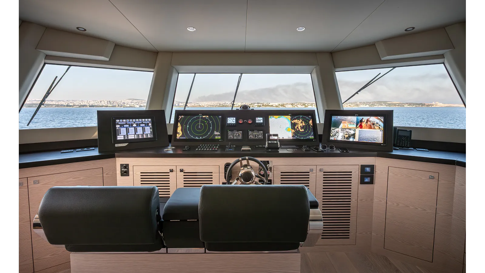 best yacht sales deals NUMARINE 40MXP 131