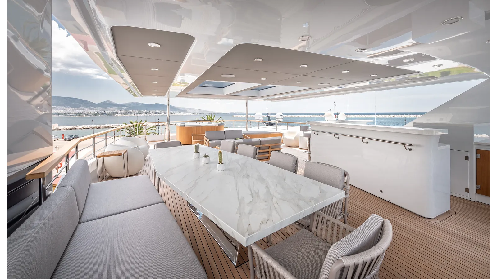 Buy a NUMARINE 37XP-21 at Shestakov Yacht Sales