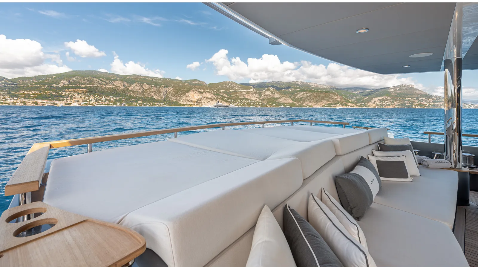 Buy a yacht NUMARINE 37XP-21 37XP