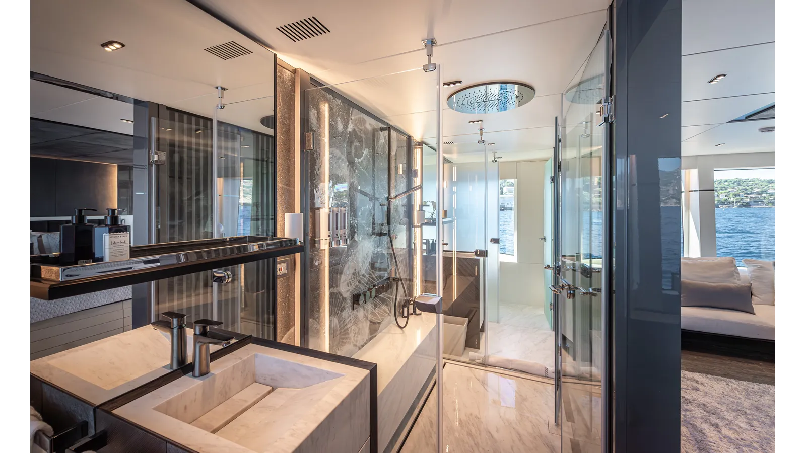 NUMARINE 37XP-21 - Numarine