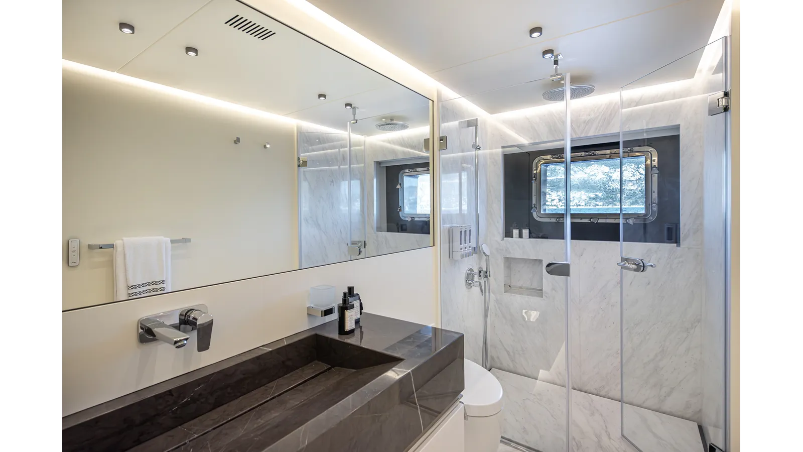 NUMARINE 37XP-21 - Numarine yacht sale