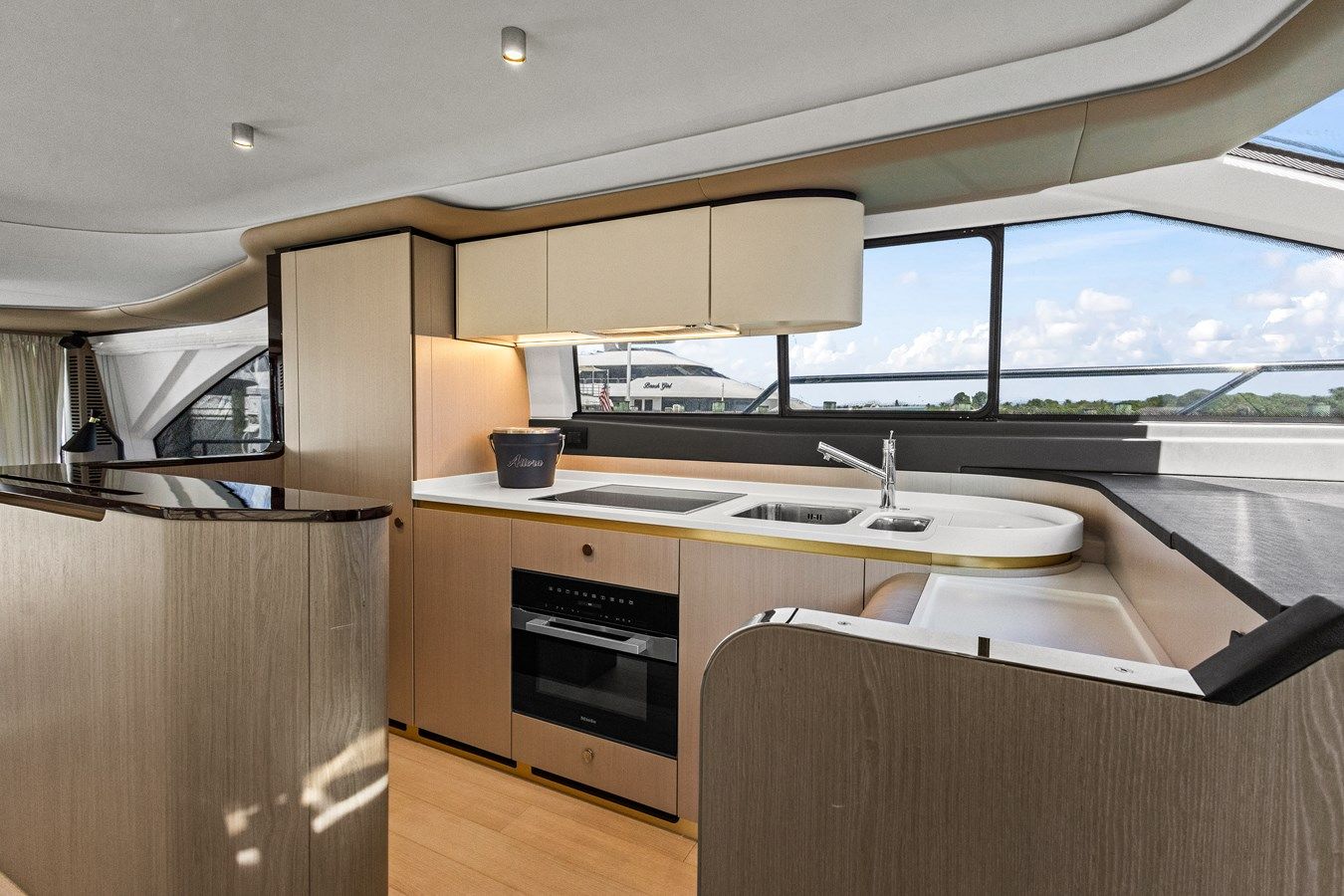 Auora - Azimut Yachts yacht sale