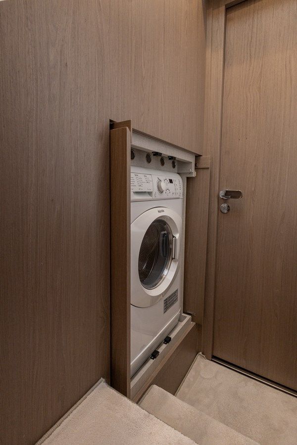 the best price on Auora - Azimut Yachts