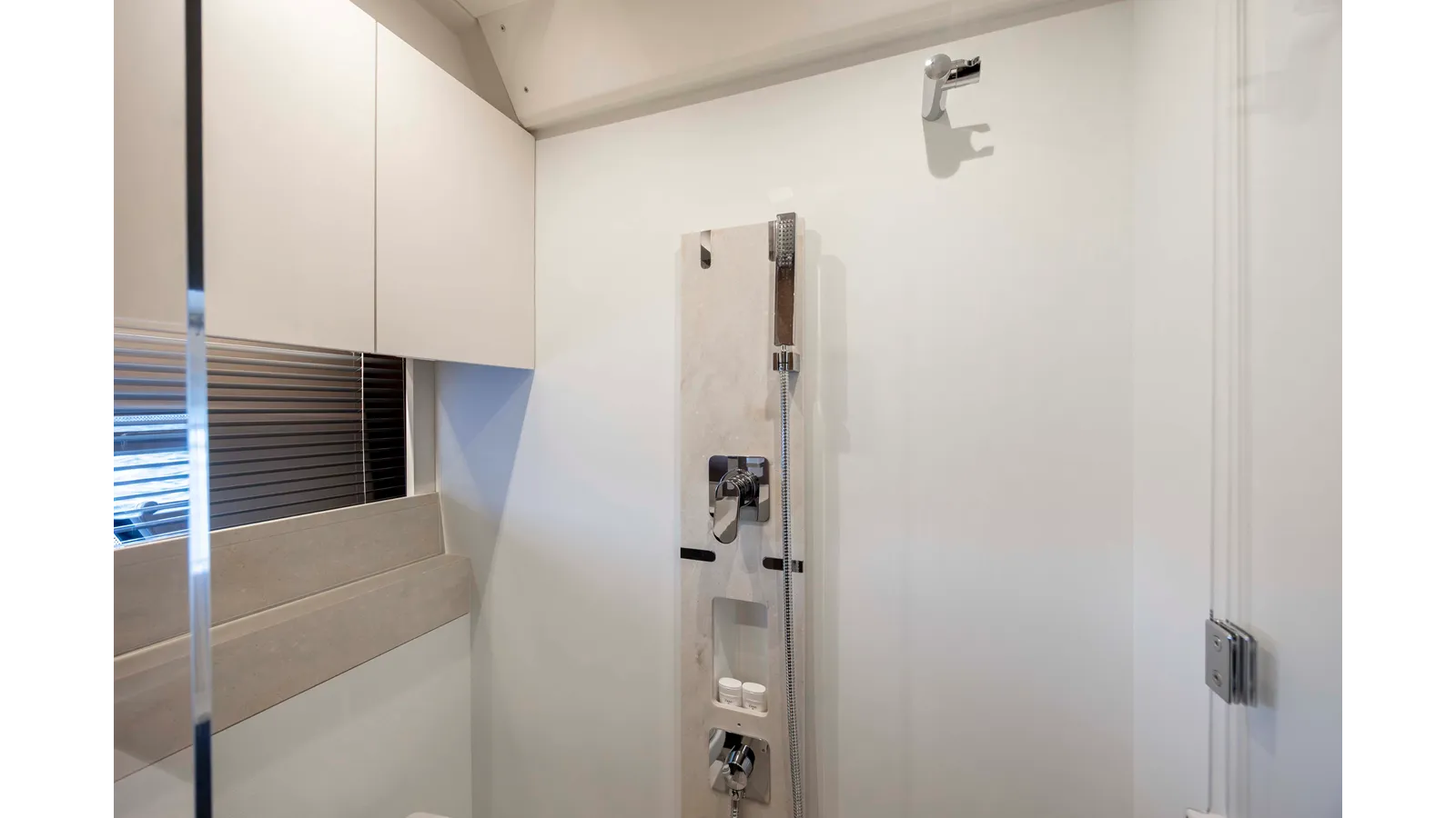 Купить яхту NEVER LOST 52 в Shestakov Yacht Sales