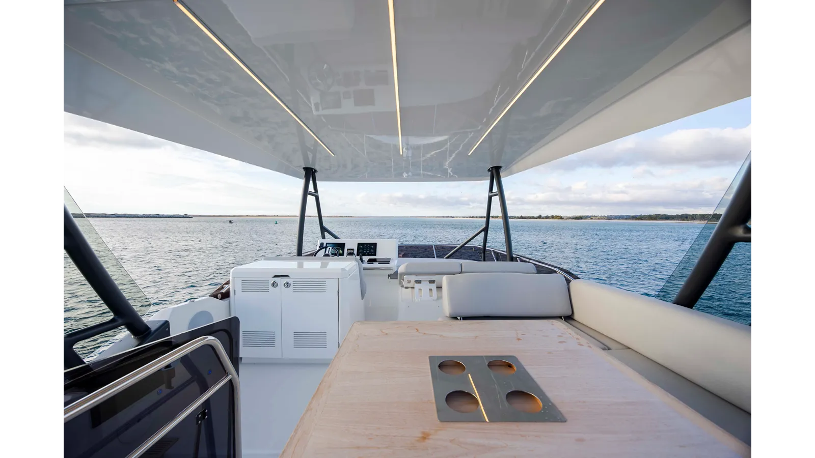 Стоимость яхты NEVER LOST - PRESTIGE