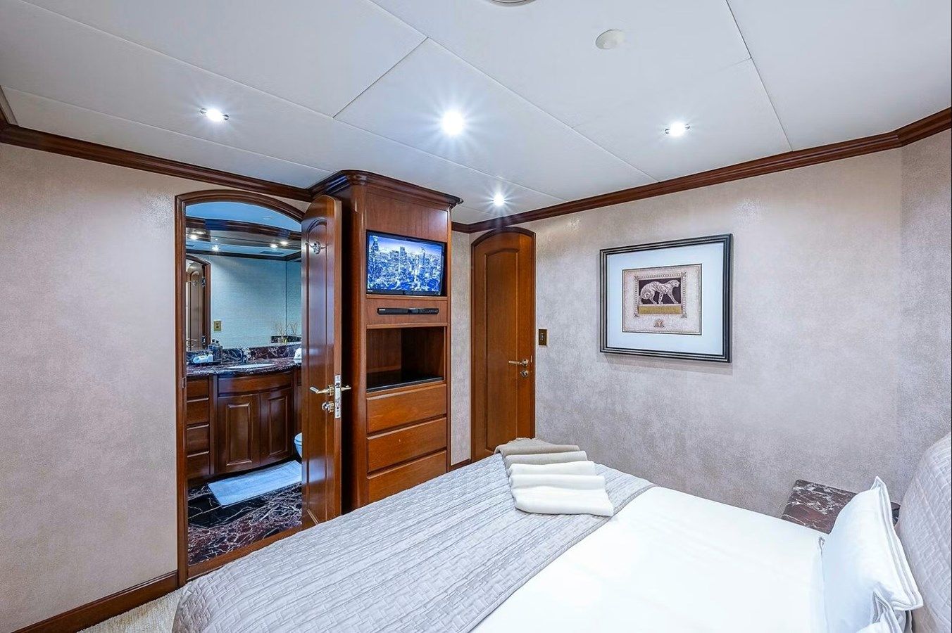 Купить яхту LA SIRENA 141 в Shestakov Yacht Sales