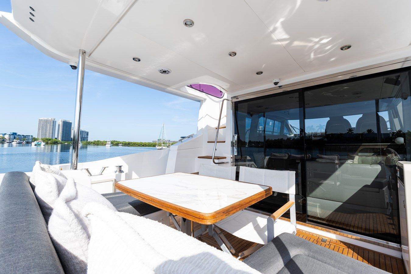 the best price on ANDROMEDA