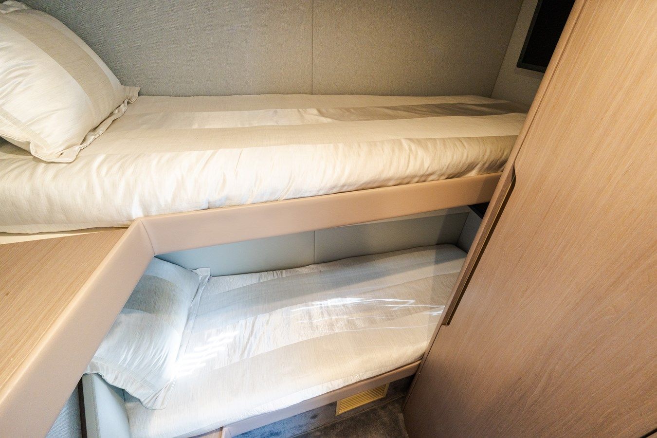 the best price on ANDROMEDA 2023