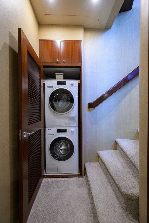 the best price on JULE 2005