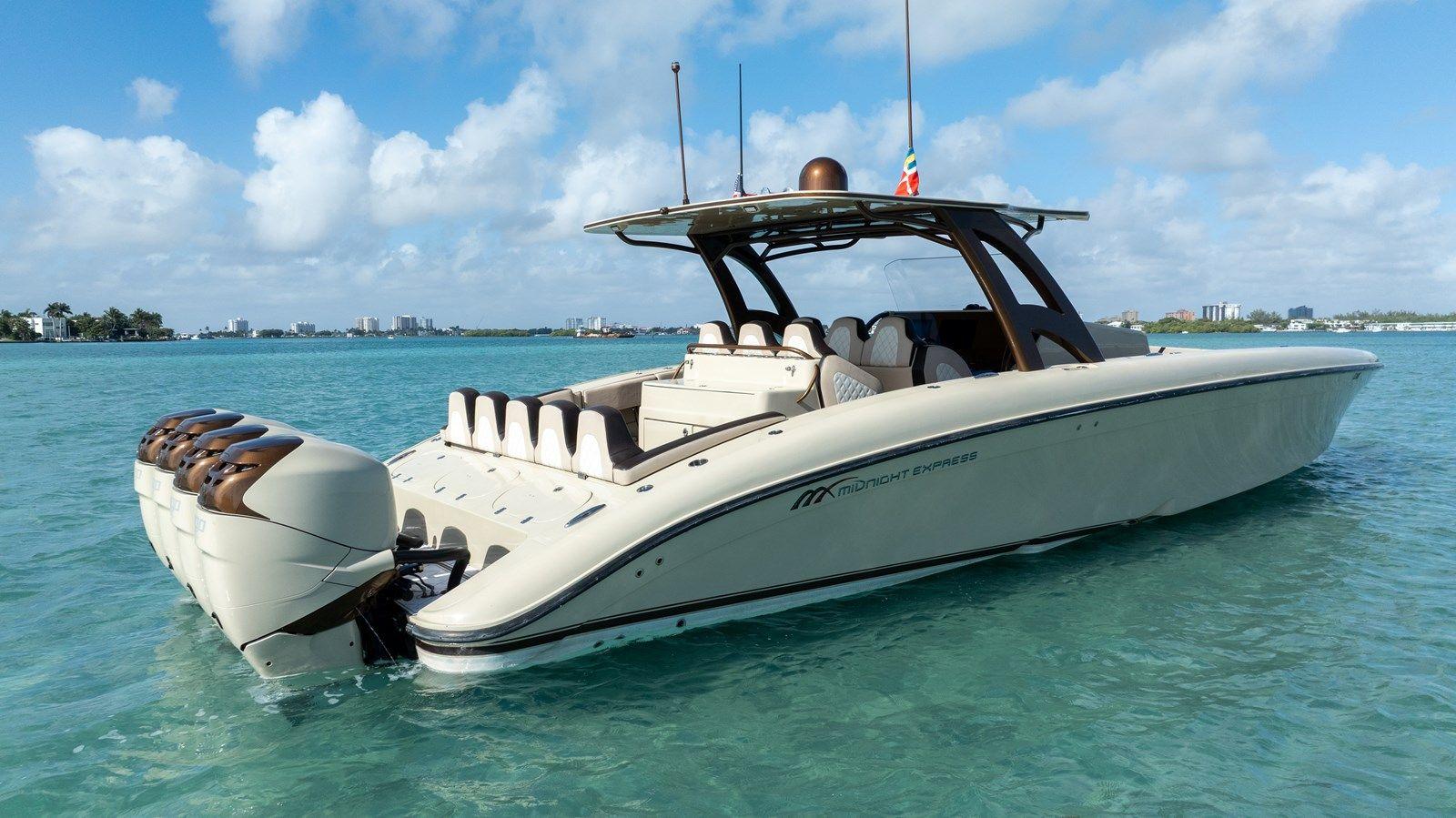 Лучшая цена на NA - Midnight Express Powerboats