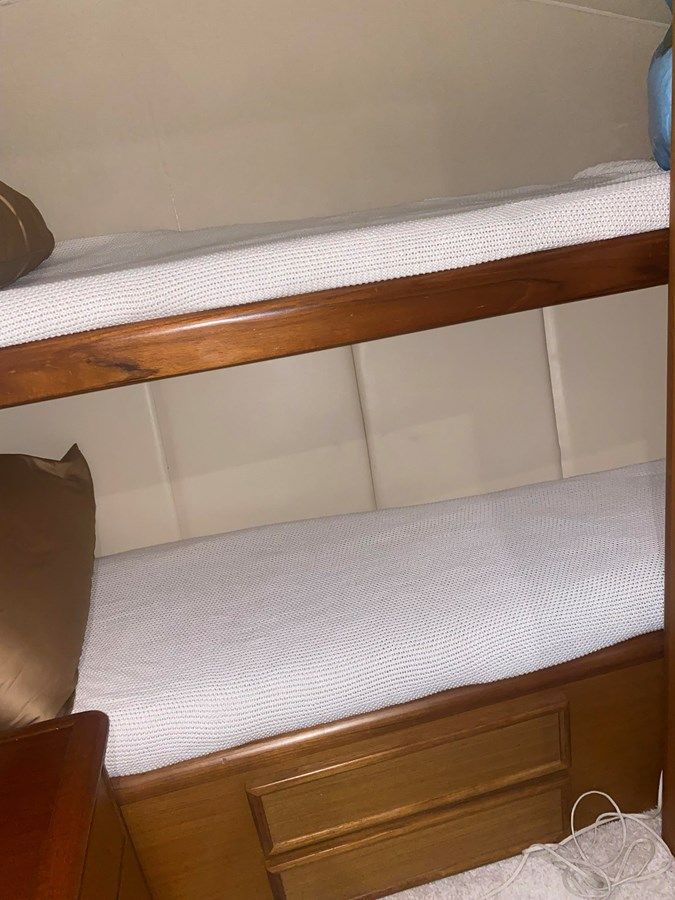 Buy a yacht - 52 Super Sport