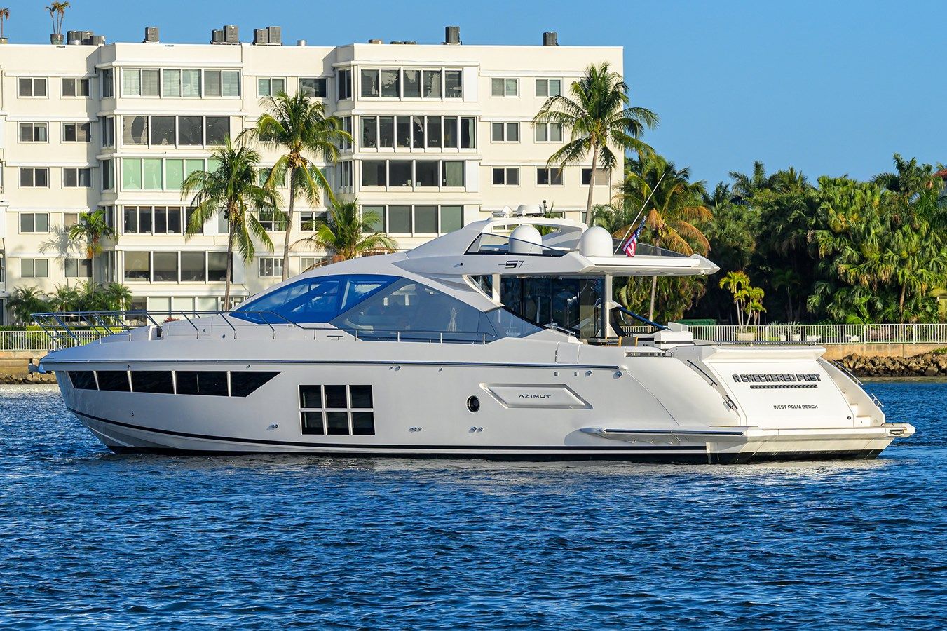 A CHECKERED PAST - Azimut Yachts