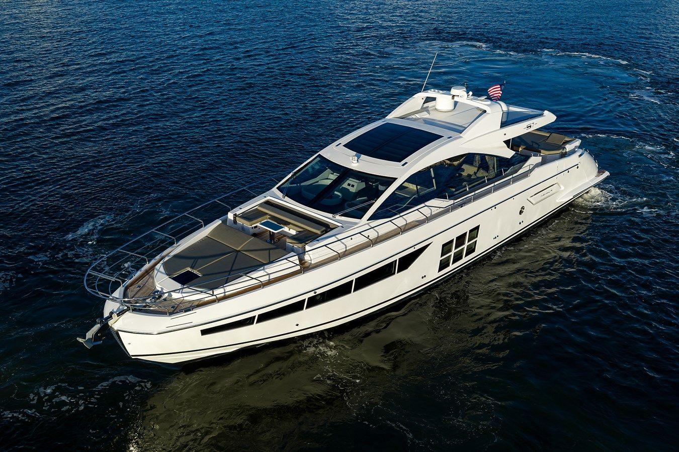 Buy a yacht A CHECKERED PAST - Azimut Yachts