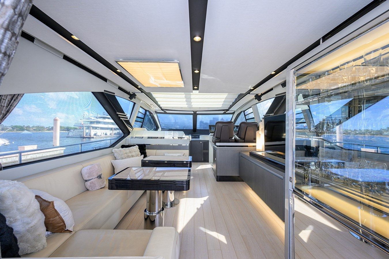 A CHECKERED PAST - Azimut Yachts price