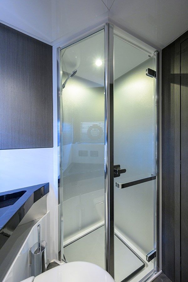 the best price on A CHECKERED PAST - Azimut Yachts