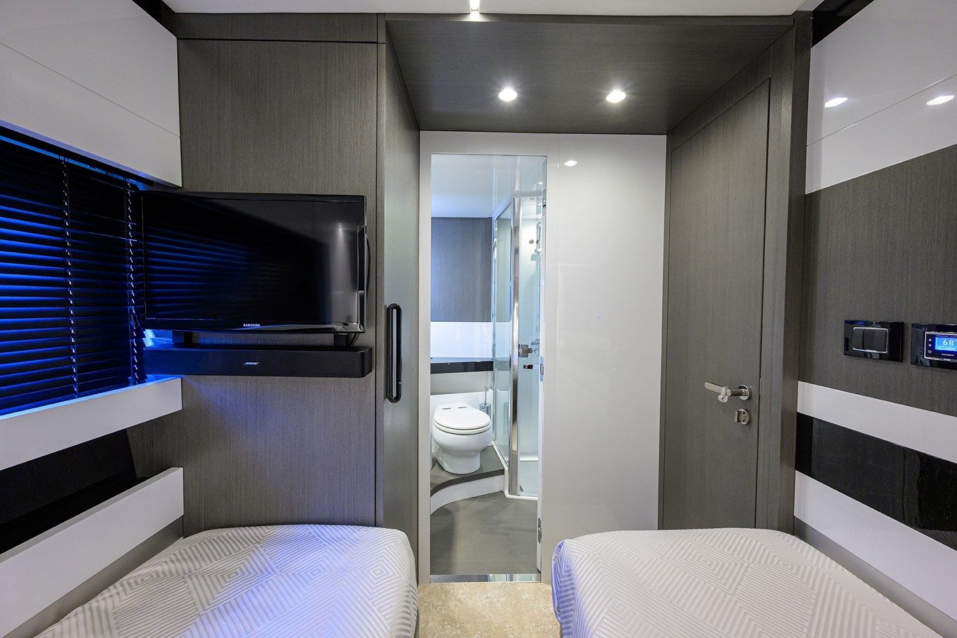 A CHECKERED PAST S7 yacht sale