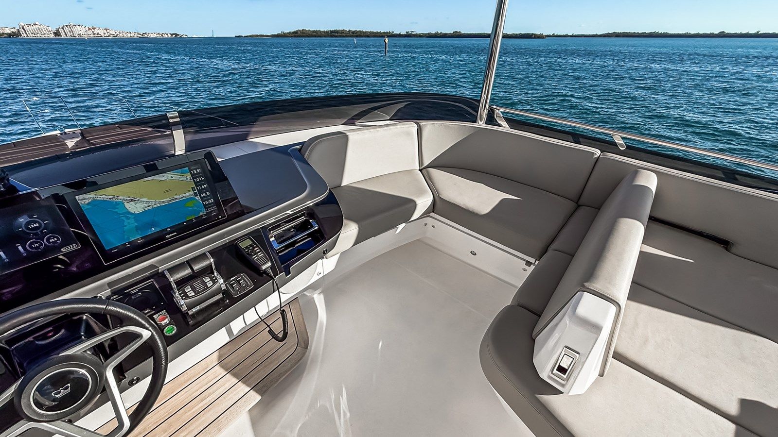 Buy a yacht NAUTILUS 67