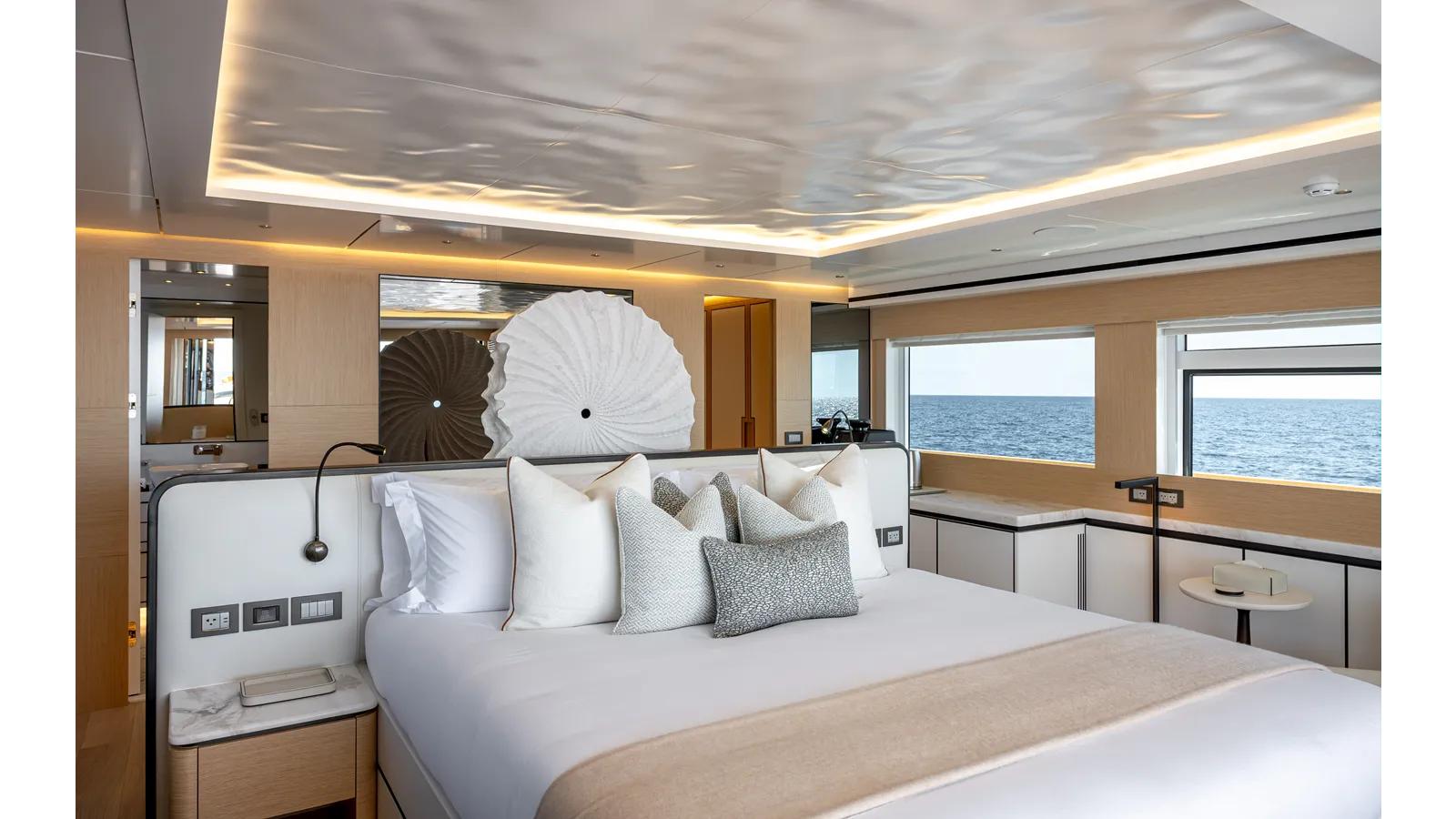 Buy a NUMARINE 37XP-21 - Numarine at Shestakov Yacht Sales