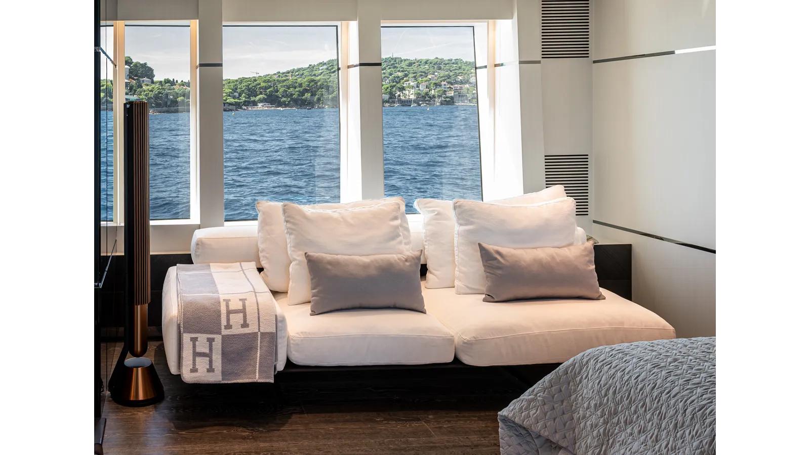 NUMARINE 37XP-21 2027