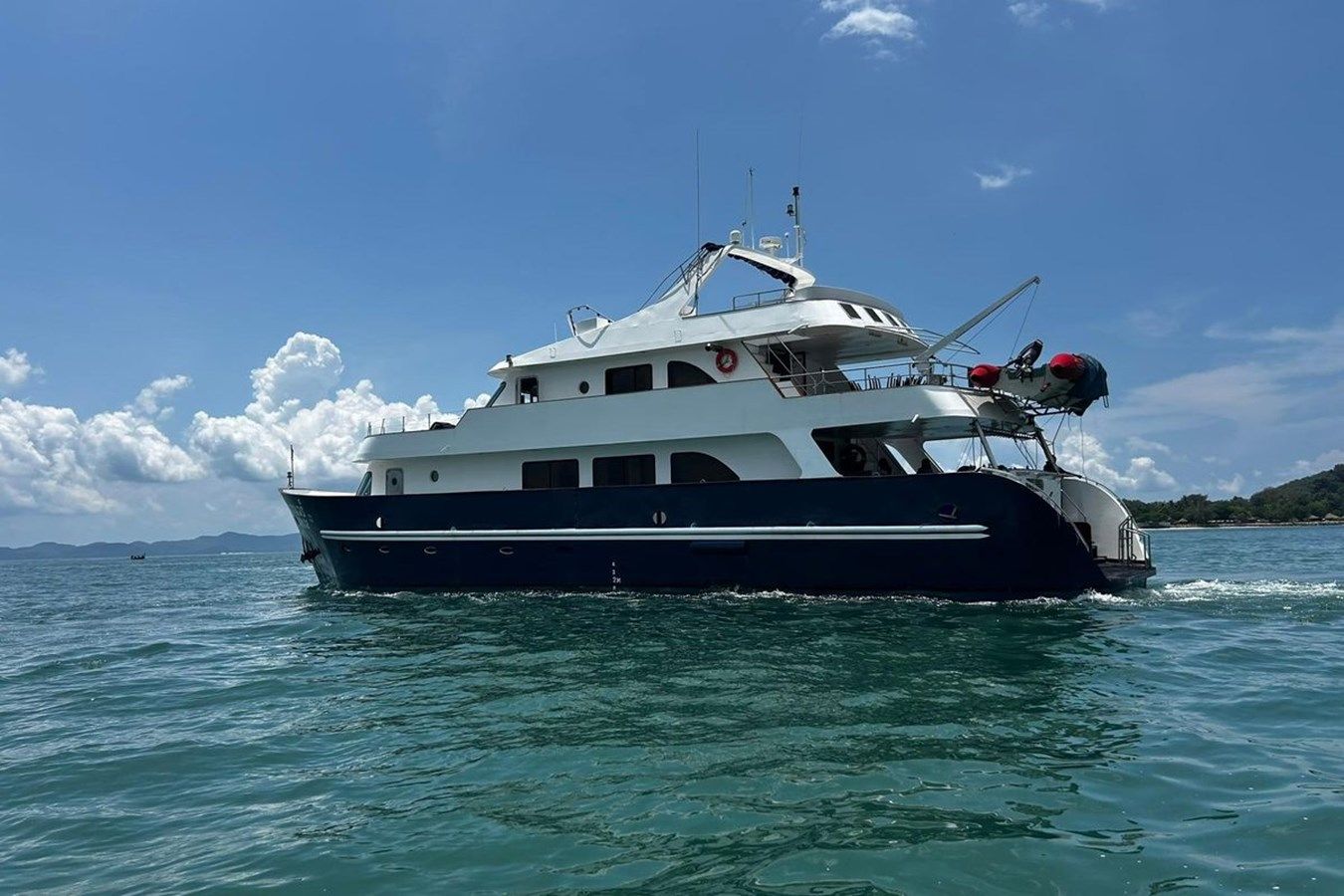 La Mer - CUSTOM yacht sale