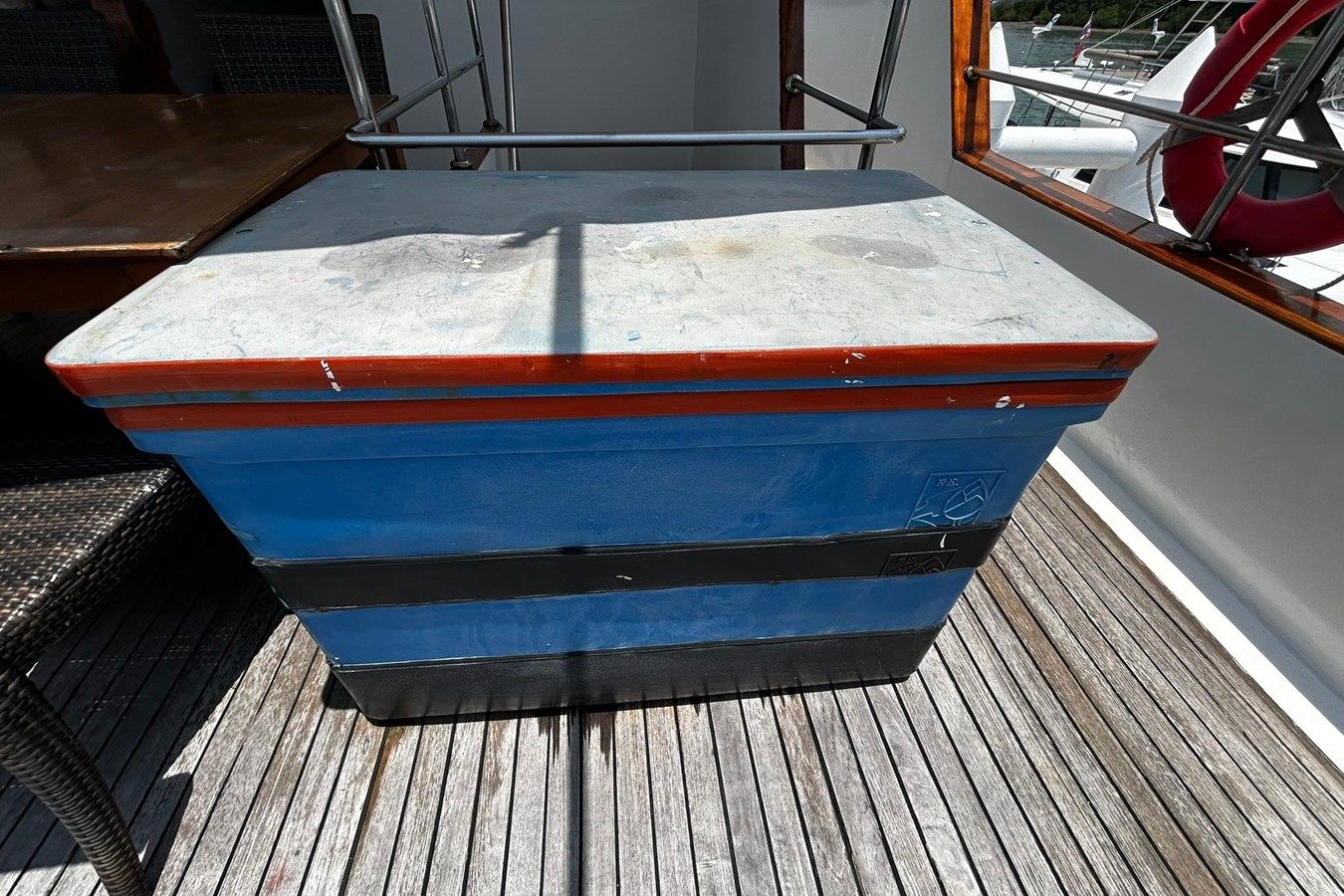 the best price on La Mer 91