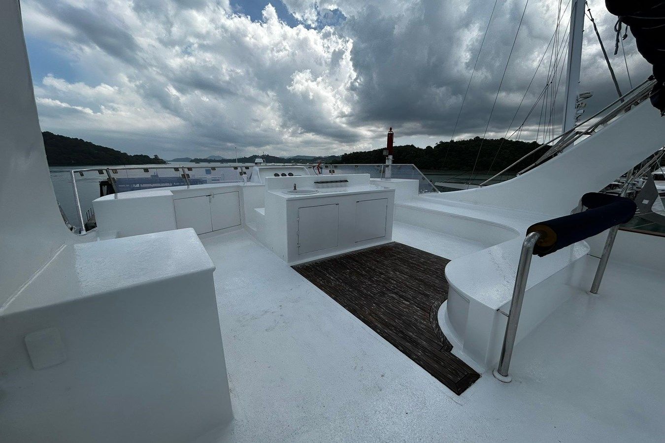 Buy a yacht La Mer - CUSTOM