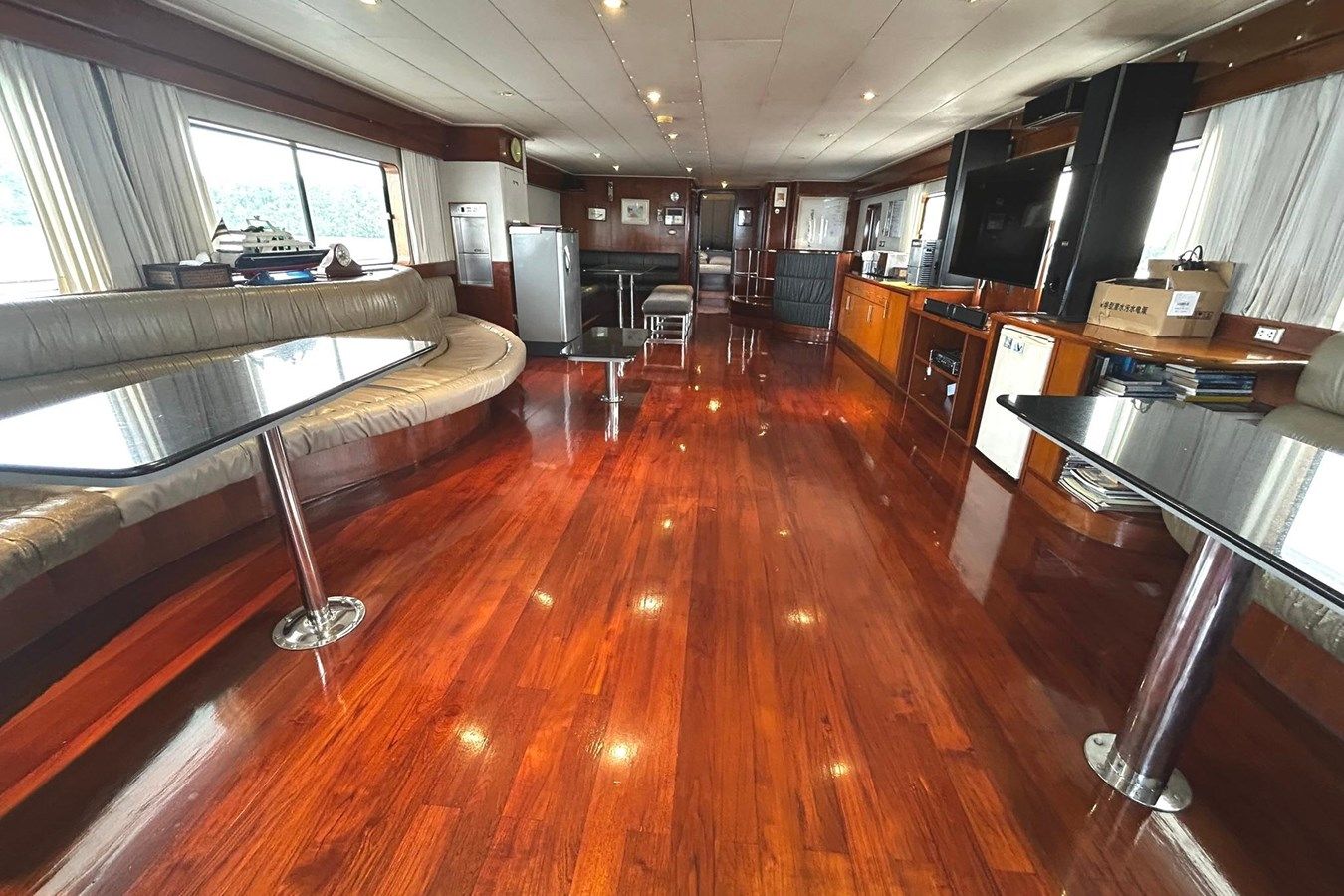 Buy a La Mer - CUSTOM at Shestakov Yacht Sales