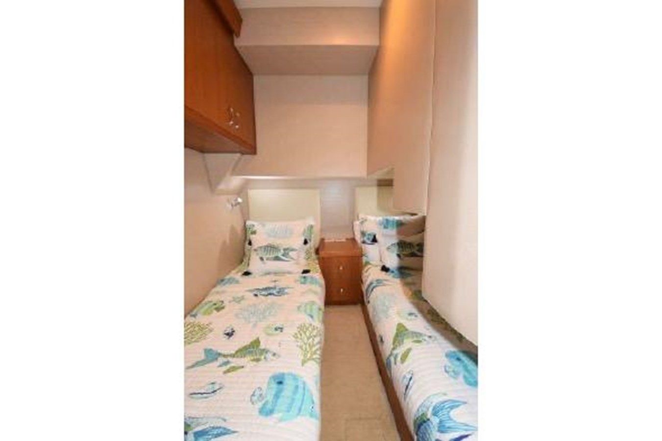 the best price on Bucket List GT54