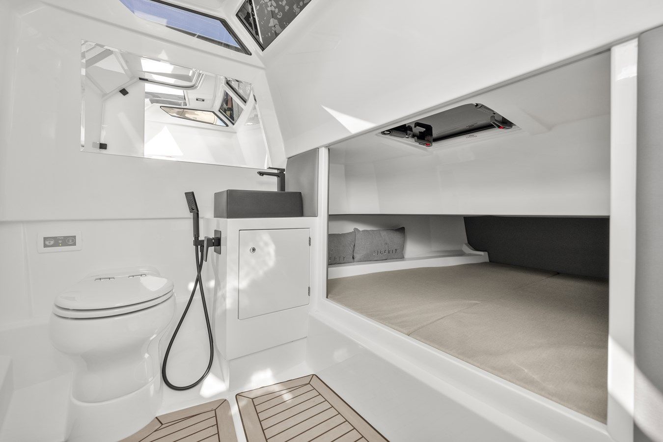 Buy a LIBERTY - VANQUISH YACHTS at Shestakov Yacht Sales