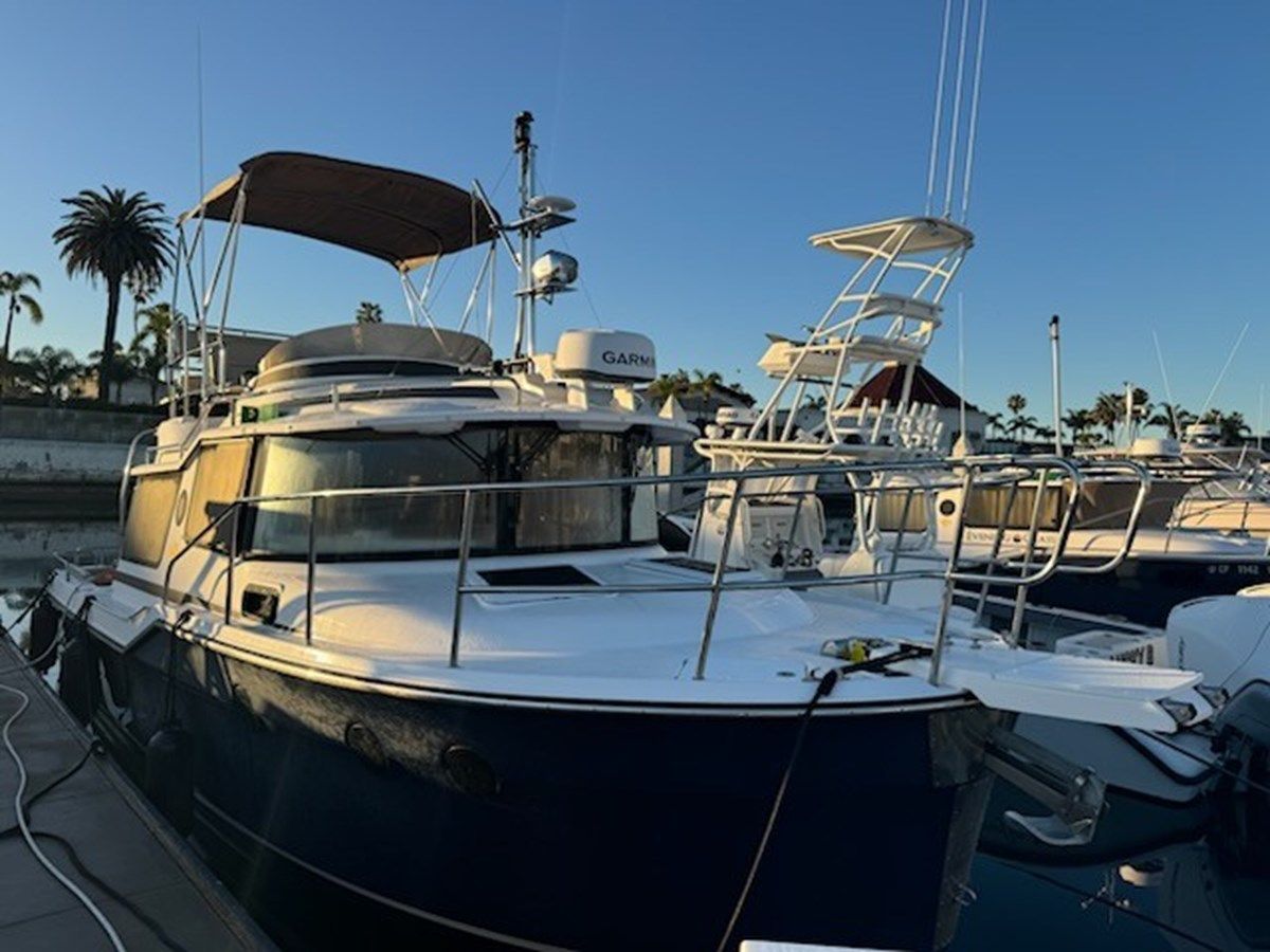 Buy a 2025 Ranger Tugs R-29 29 at Shestakov Yacht Sales