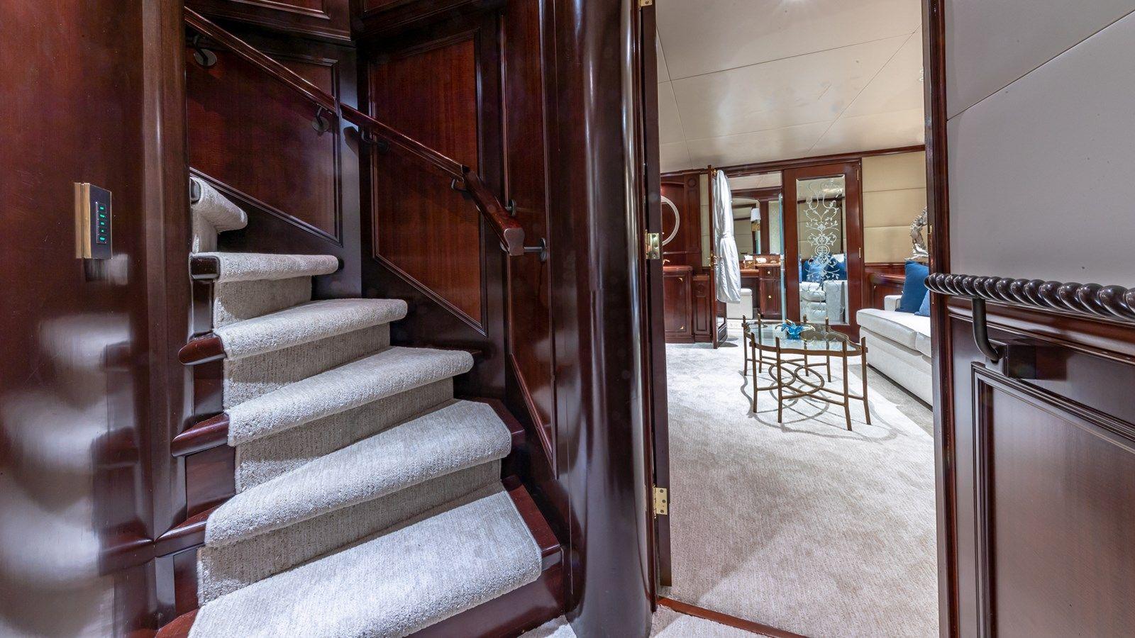 Купить яхту STARSHIP Custom в Shestakov Yacht Sales