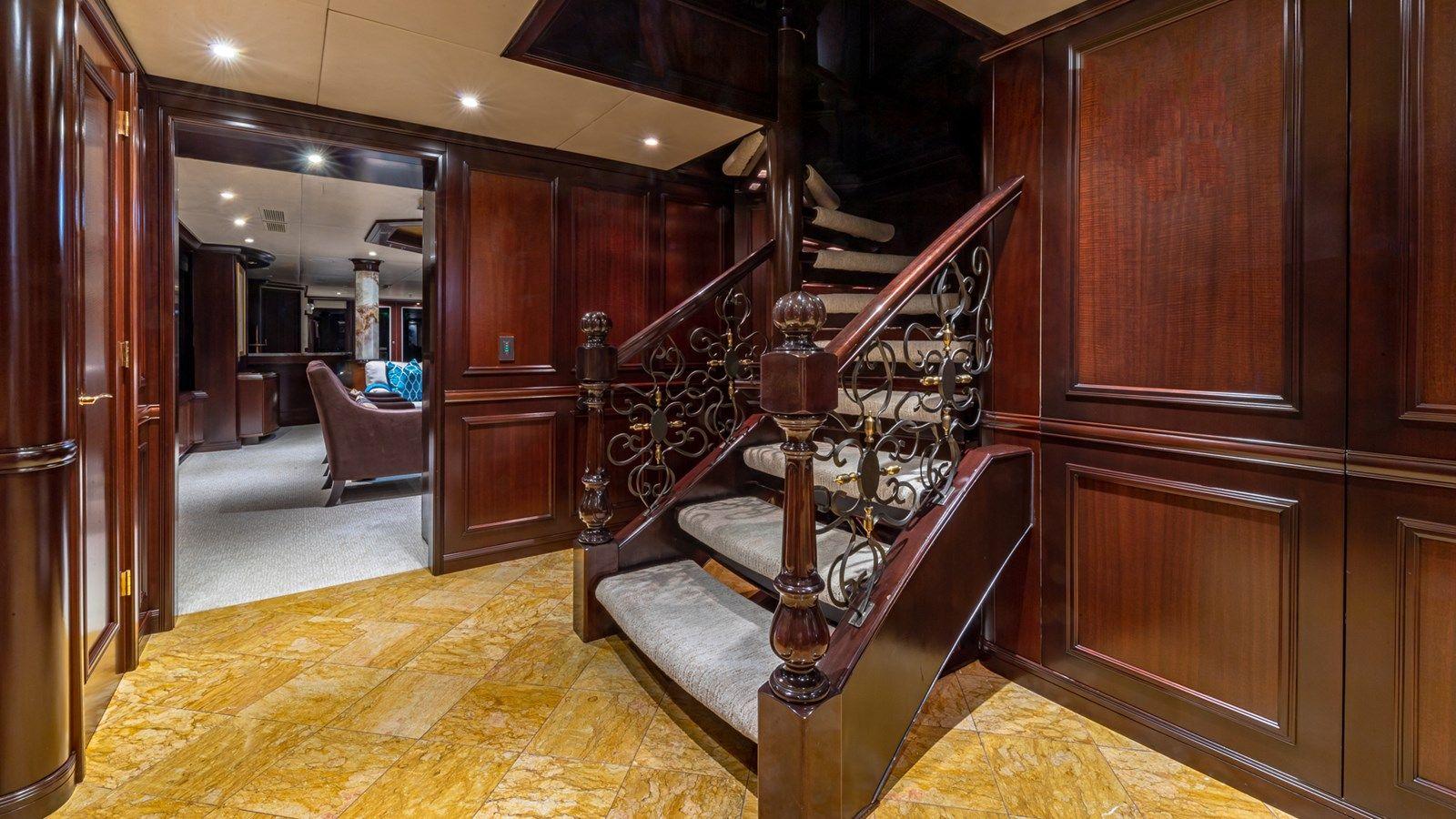 Купить яхту STARSHIP Custom в Shestakov Yacht Sales