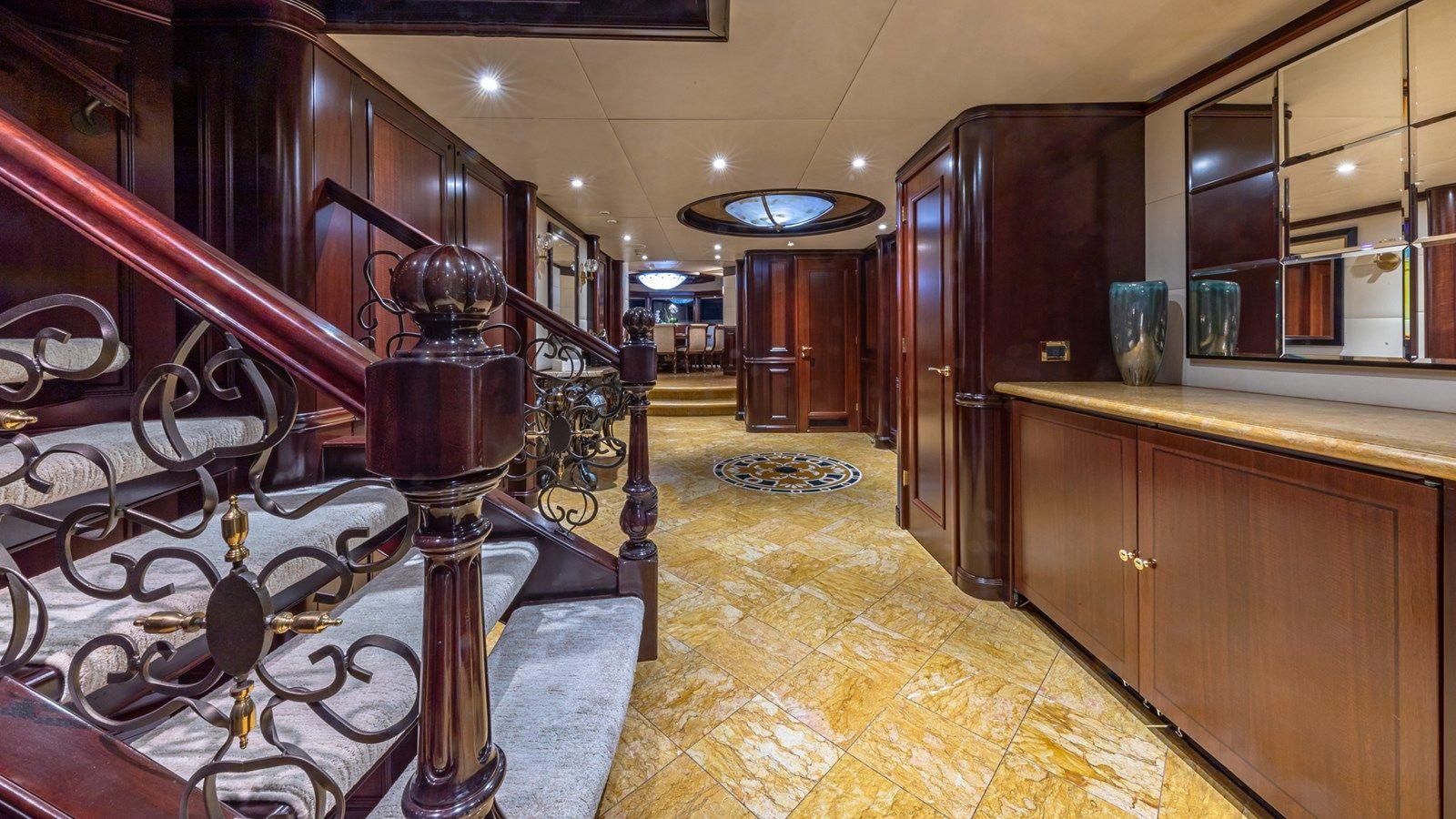 Продажа яхты STARSHIP