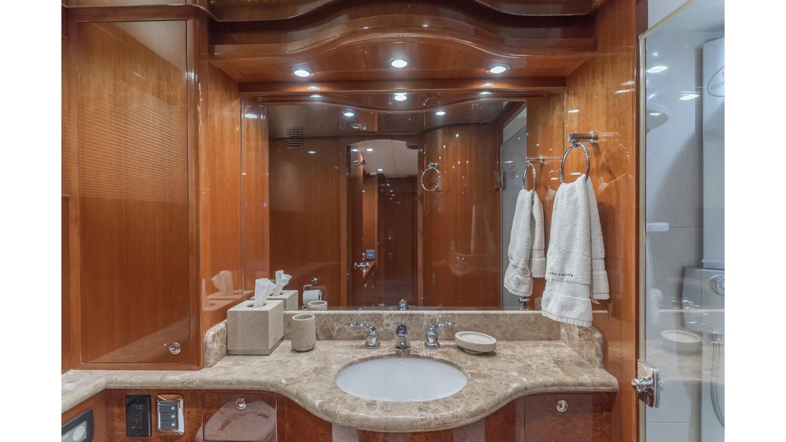 Buy a yacht MALOU - HAMPTON YACHTS