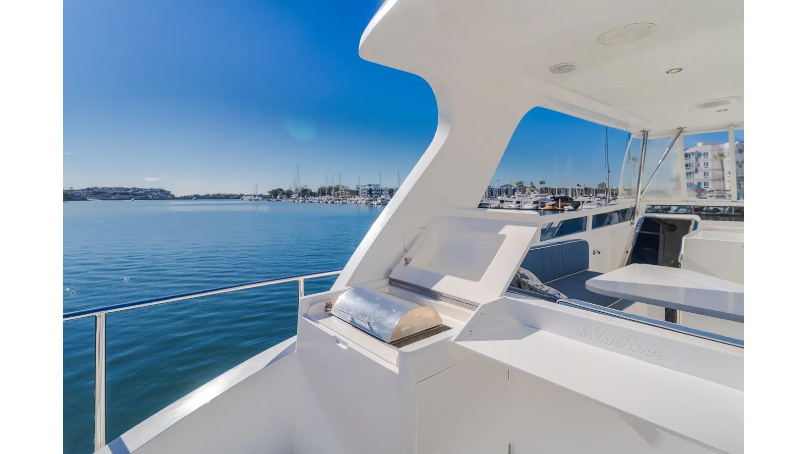 MALOU 620 PIlothouse