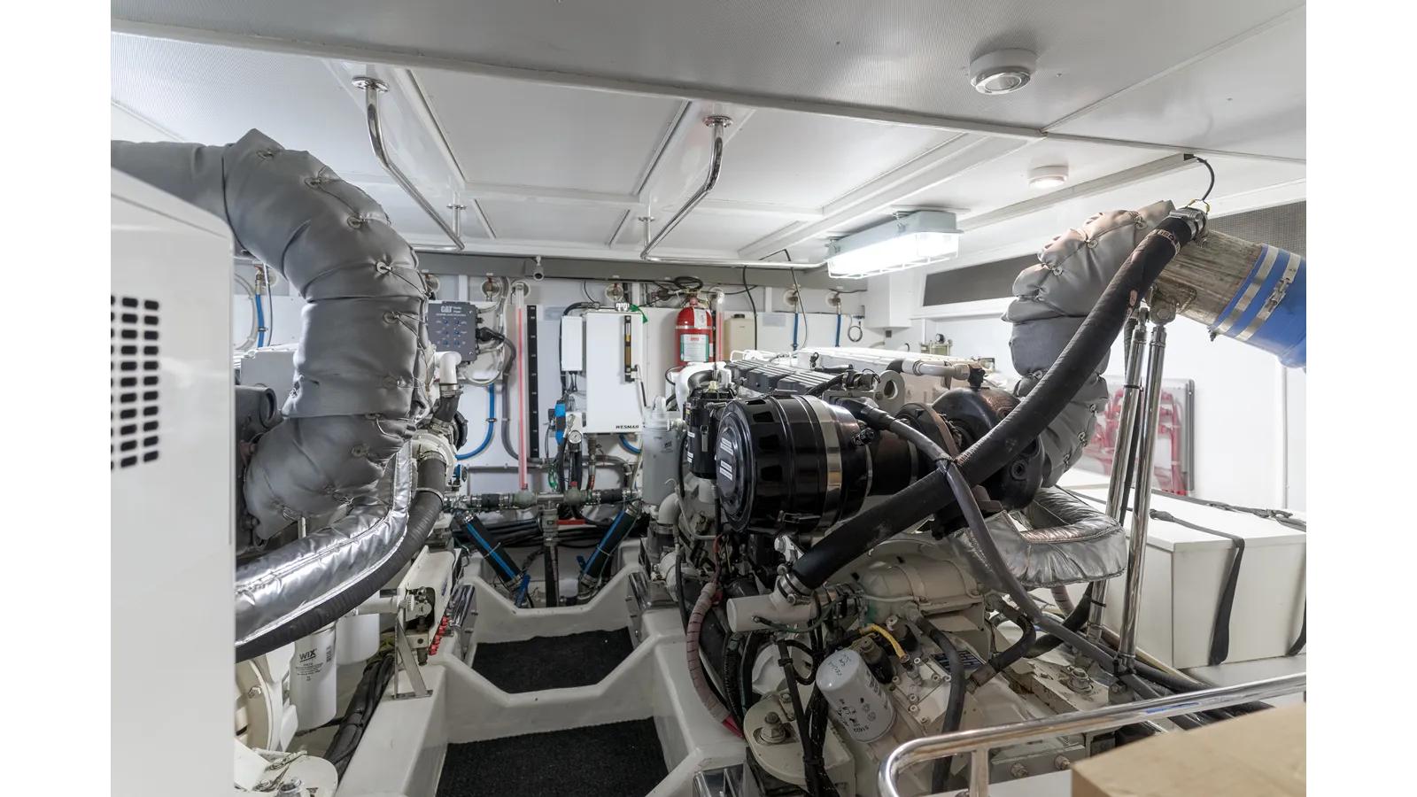 Buy a yacht MALOU 2011