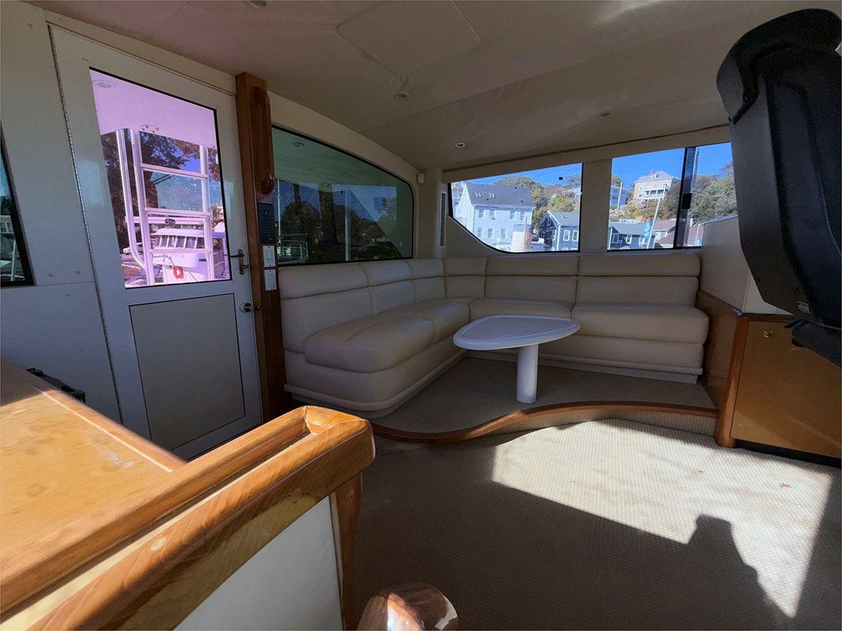 Купить яхту 65' Viking 2000 Convertible - VIKING в Shestakov Yacht Sales