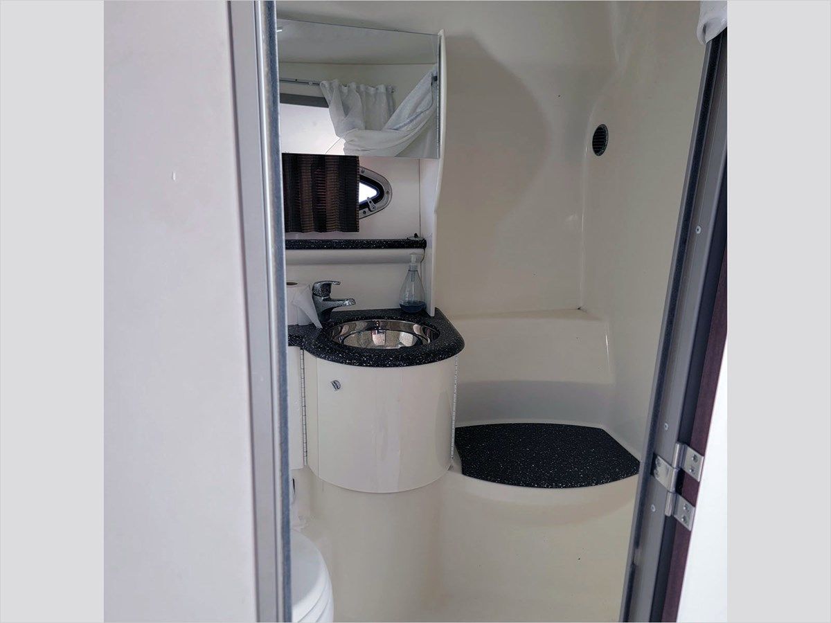 Продажа яхты 40' Formula 2005 400 SS 40