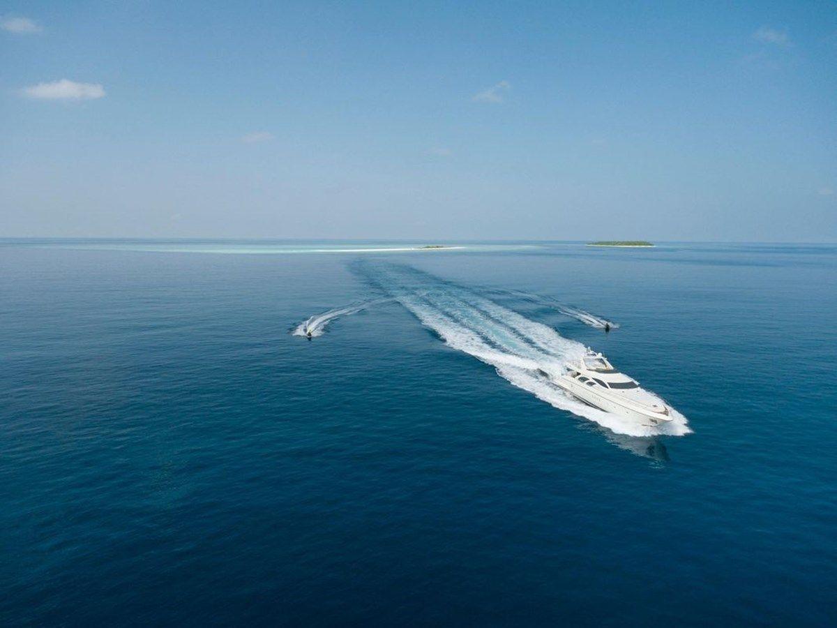 Купить Azimut 98 Leonardo 2004