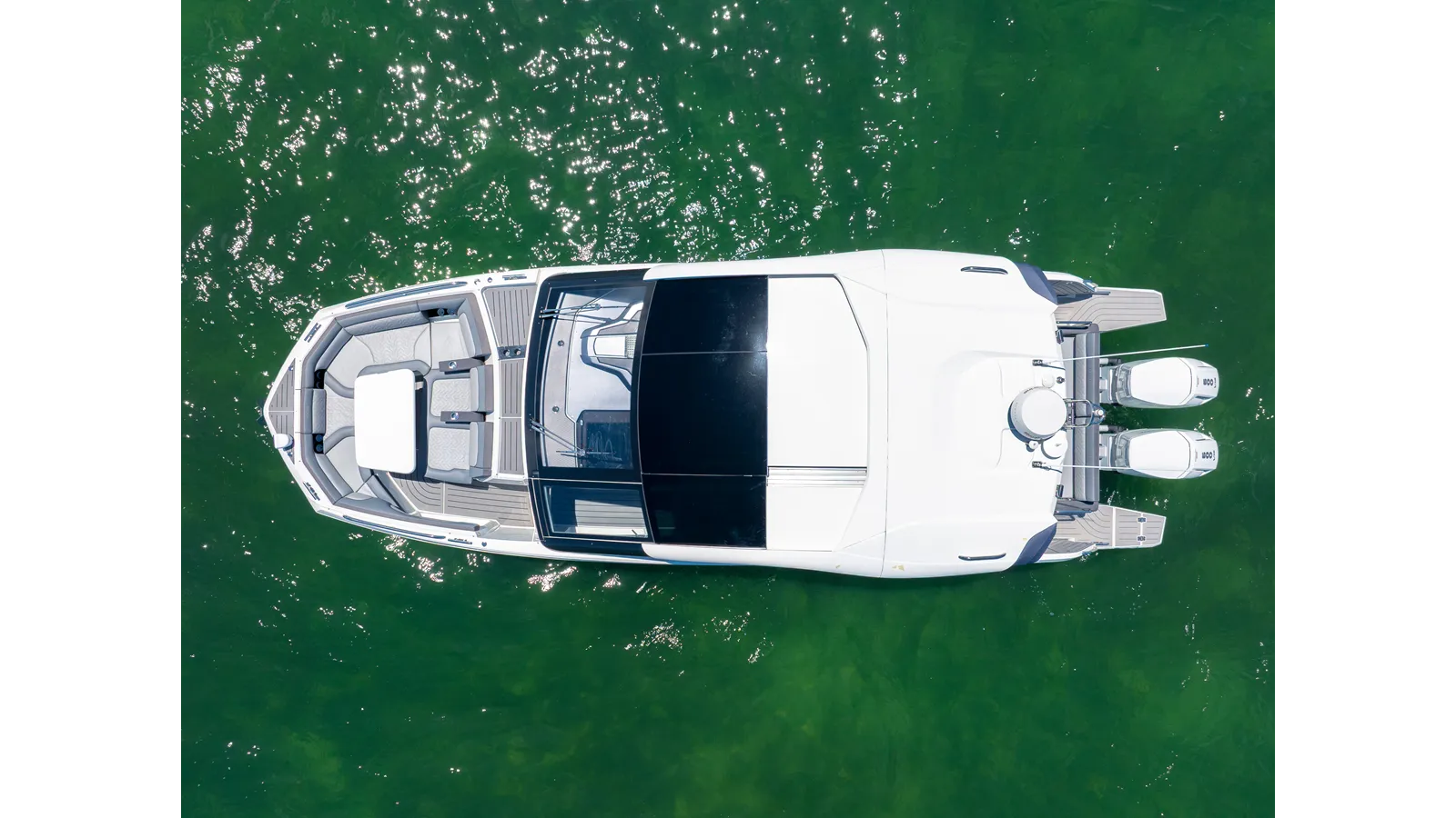 Купить яхту Only 60 hrs! в Shestakov Yacht Sales