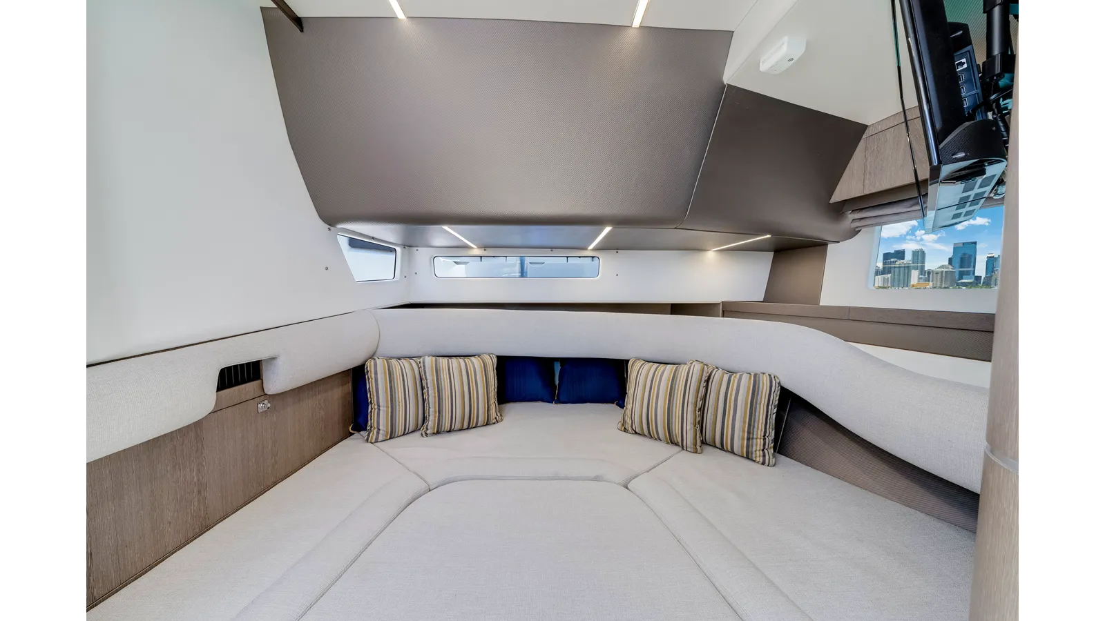 Лучшая цена на Only 60 hrs!