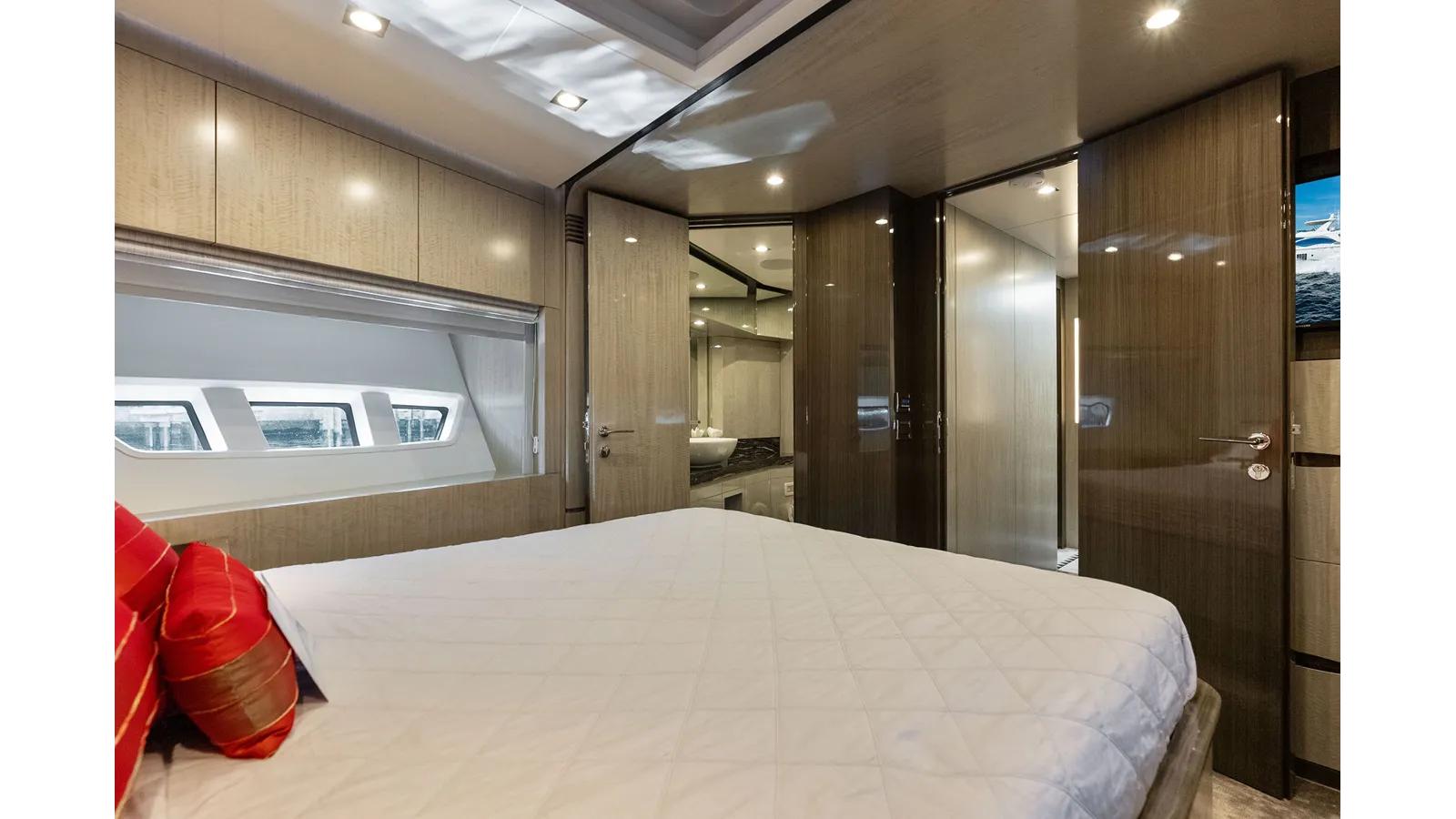 Buy a Satisfaction 84 at Shestakov Yacht Sales