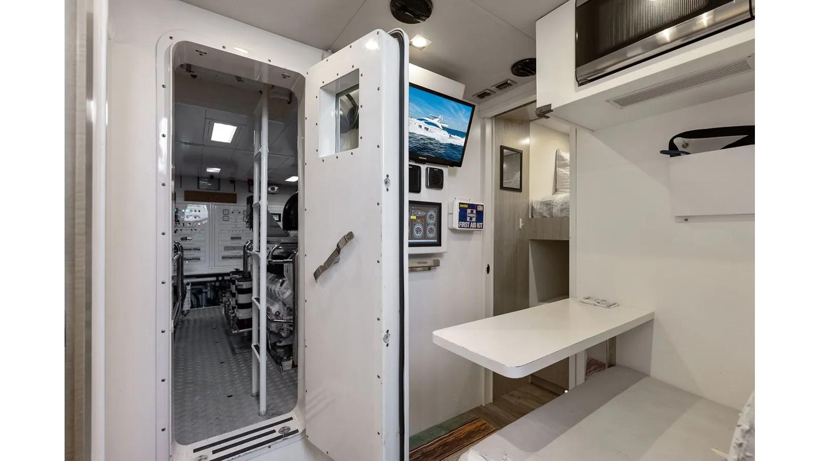 Satisfaction 84 yacht sale