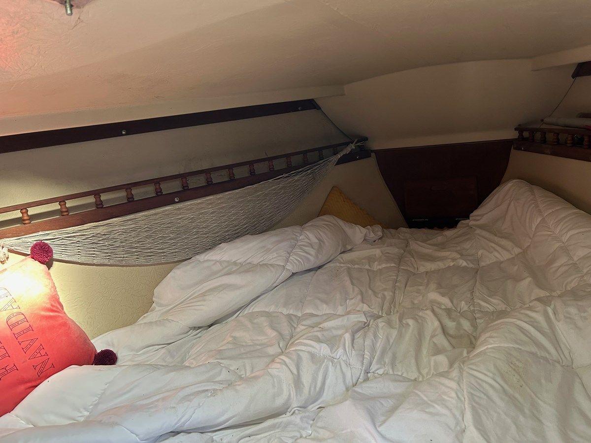 Купить Cadence - Catalina Yachts