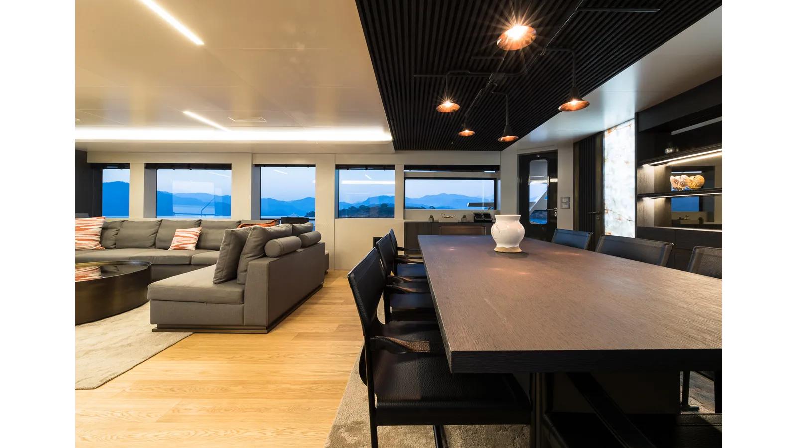 Купить яхту NUMARINE 32XP 2027 в Shestakov Yacht Sales