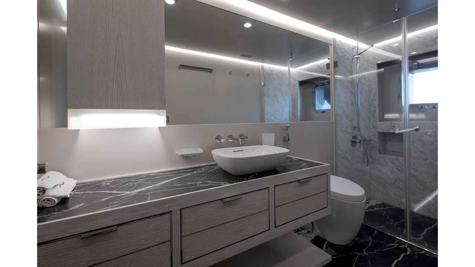 Лучшие предложения покупки яхты NUMARINE 32XP