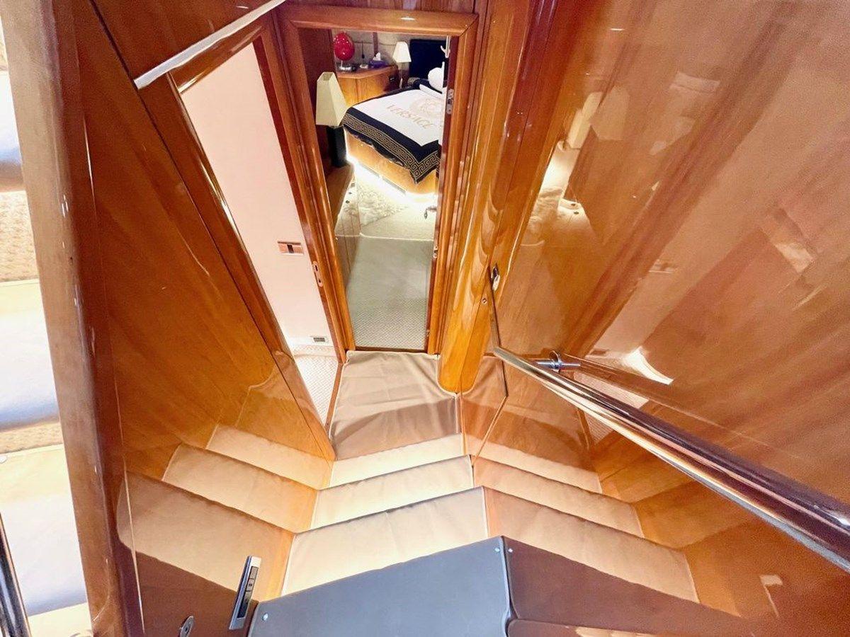 Купить Ellyn 2010